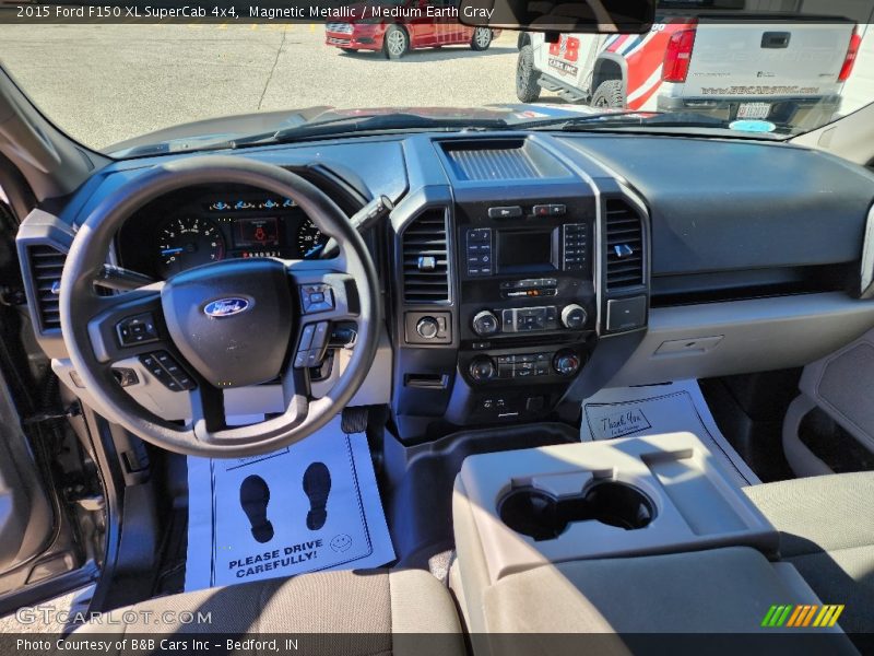 Magnetic Metallic / Medium Earth Gray 2015 Ford F150 XL SuperCab 4x4