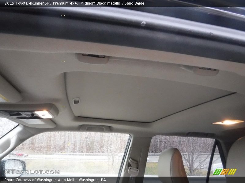Midnight Black metallic / Sand Beige 2019 Toyota 4Runner SR5 Premium 4x4