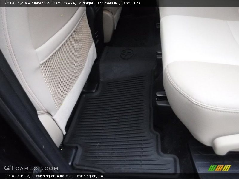 Midnight Black metallic / Sand Beige 2019 Toyota 4Runner SR5 Premium 4x4