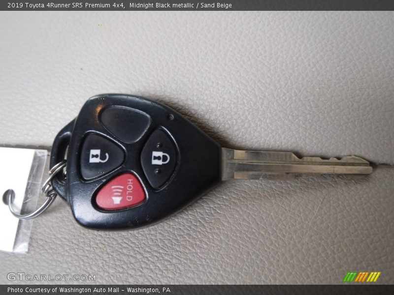 Midnight Black metallic / Sand Beige 2019 Toyota 4Runner SR5 Premium 4x4