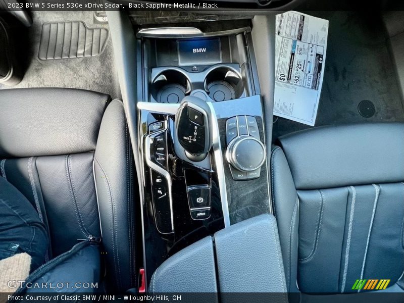 Black Sapphire Metallic / Black 2023 BMW 5 Series 530e xDrive Sedan
