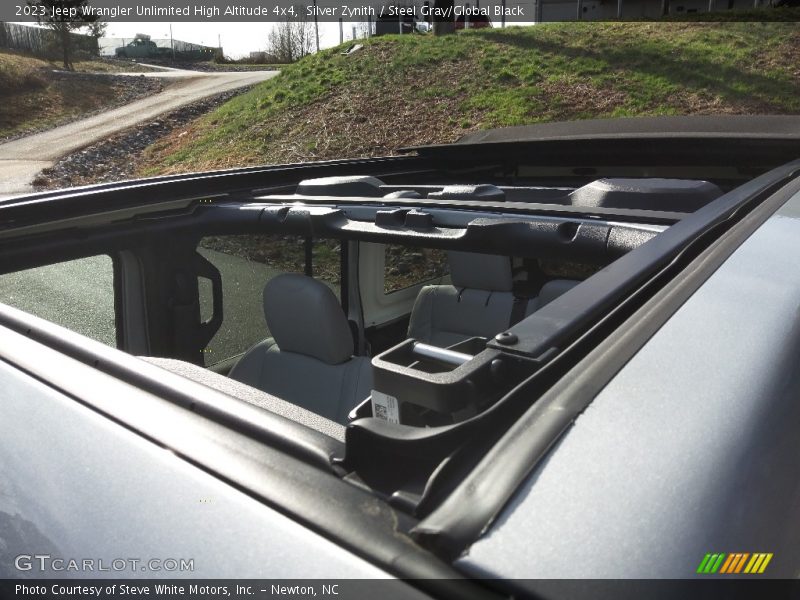 Sunroof of 2023 Wrangler Unlimited High Altitude 4x4