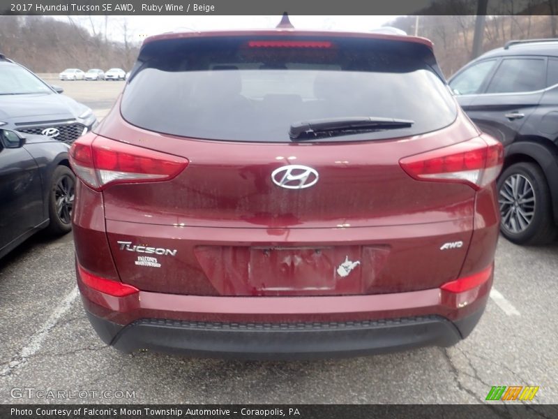 Ruby Wine / Beige 2017 Hyundai Tucson SE AWD