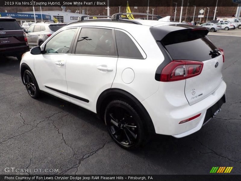 Snow White Pearl / Black 2019 Kia Niro S Touring Hybrid