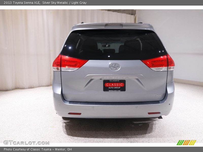 Silver Sky Metallic / Light Gray 2013 Toyota Sienna XLE