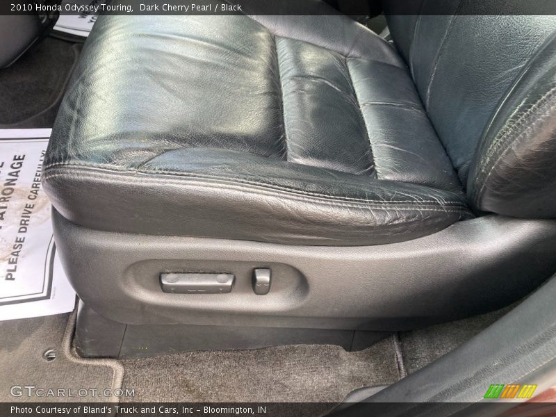 Dark Cherry Pearl / Black 2010 Honda Odyssey Touring