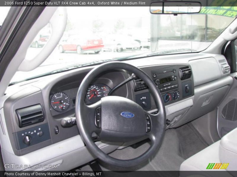 Oxford White / Medium Flint 2006 Ford F250 Super Duty XLT FX4 Crew Cab 4x4
