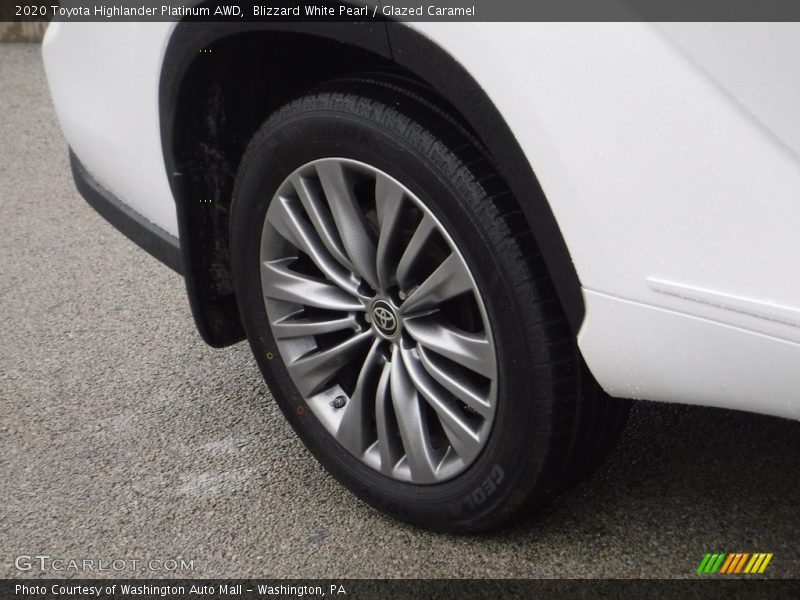 Blizzard White Pearl / Glazed Caramel 2020 Toyota Highlander Platinum AWD