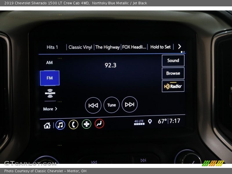 Northsky Blue Metallic / Jet Black 2019 Chevrolet Silverado 1500 LT Crew Cab 4WD