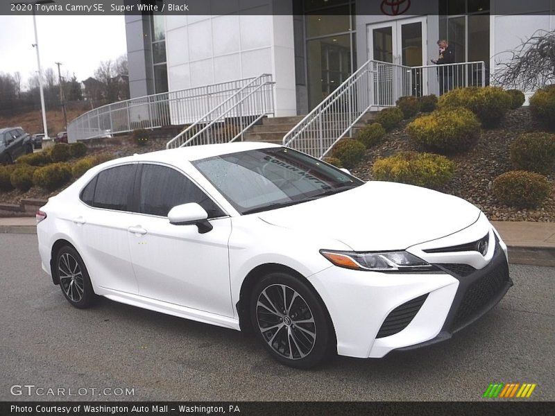 Super White / Black 2020 Toyota Camry SE