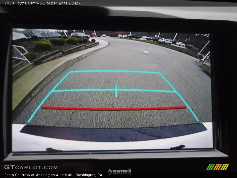 Super White / Black 2020 Toyota Camry SE