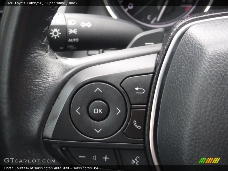Super White / Black 2020 Toyota Camry SE