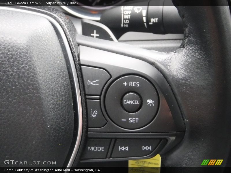 Super White / Black 2020 Toyota Camry SE