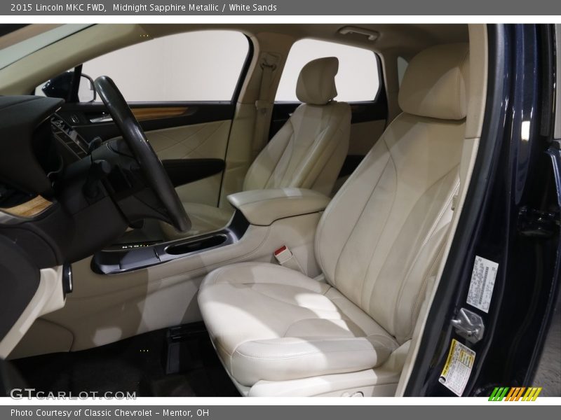Midnight Sapphire Metallic / White Sands 2015 Lincoln MKC FWD