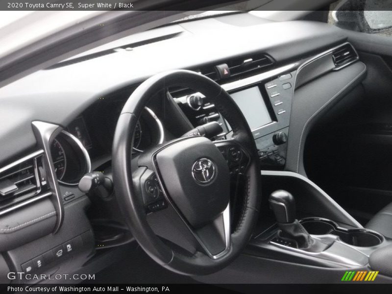 Super White / Black 2020 Toyota Camry SE