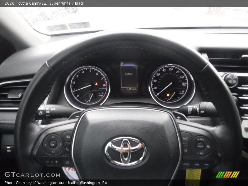 Super White / Black 2020 Toyota Camry SE