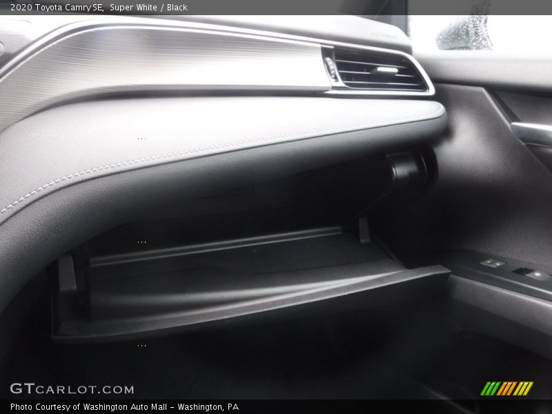 Super White / Black 2020 Toyota Camry SE