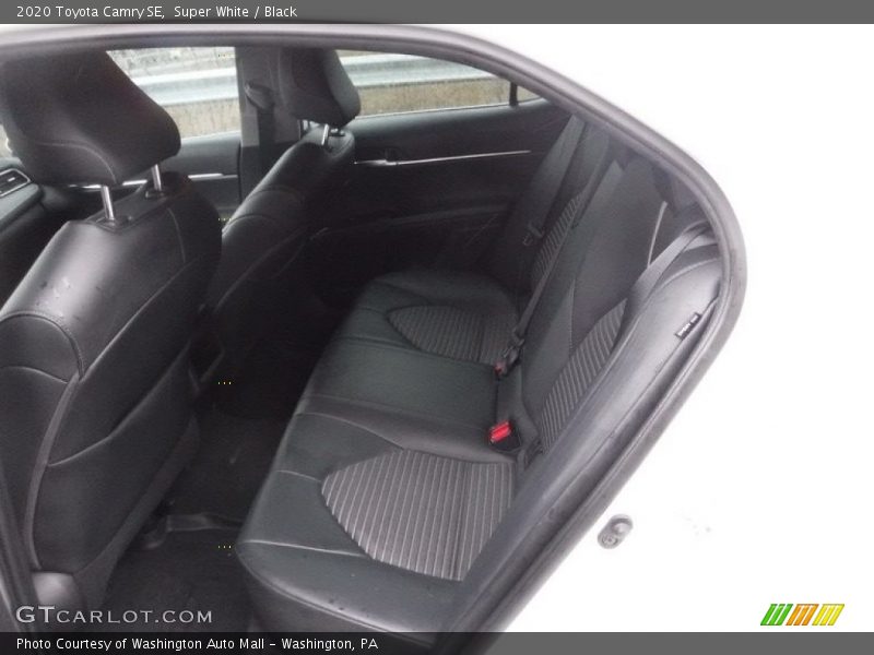 Super White / Black 2020 Toyota Camry SE