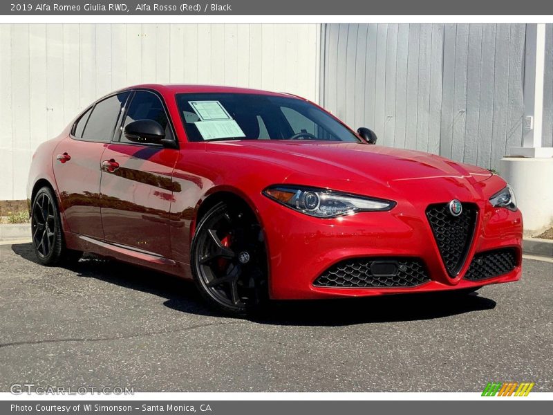 Alfa Rosso (Red) / Black 2019 Alfa Romeo Giulia RWD