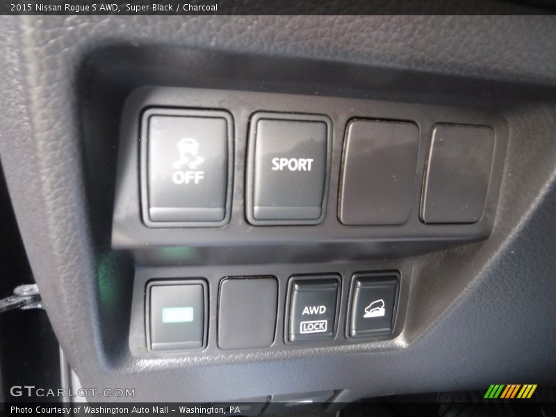 Super Black / Charcoal 2015 Nissan Rogue S AWD