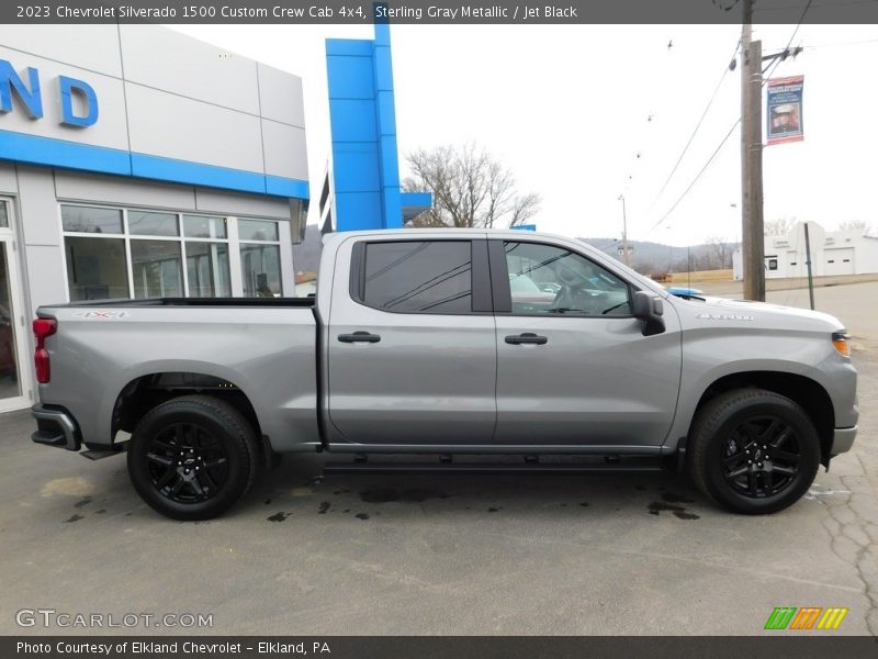 Sterling Gray Metallic / Jet Black 2023 Chevrolet Silverado 1500 Custom Crew Cab 4x4