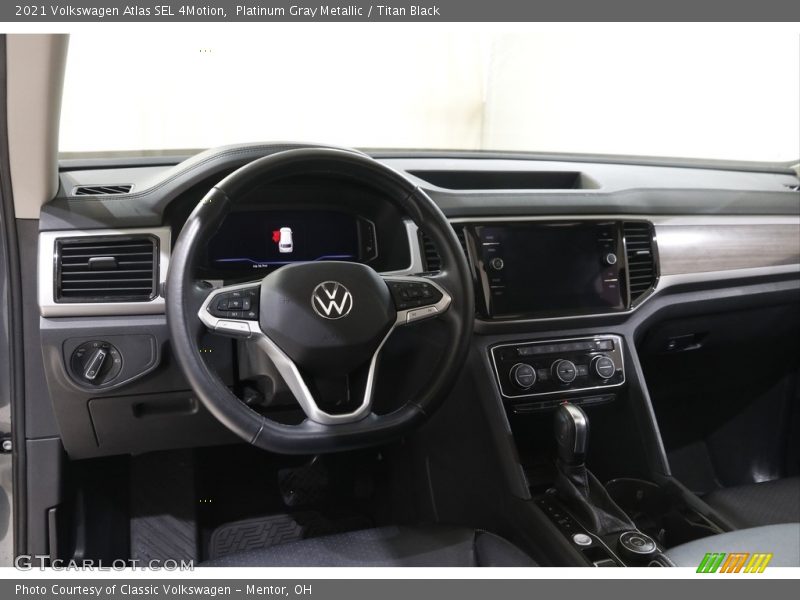 Platinum Gray Metallic / Titan Black 2021 Volkswagen Atlas SEL 4Motion