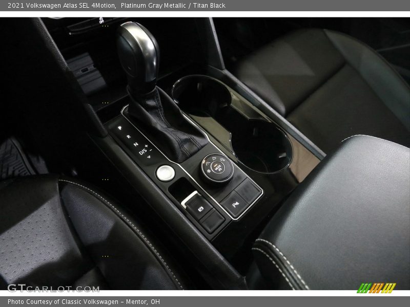 Platinum Gray Metallic / Titan Black 2021 Volkswagen Atlas SEL 4Motion