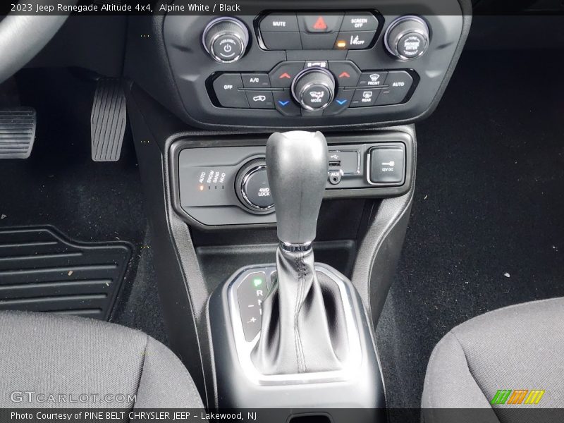 2023 Renegade Altitude 4x4 9 Speed Automatic Shifter