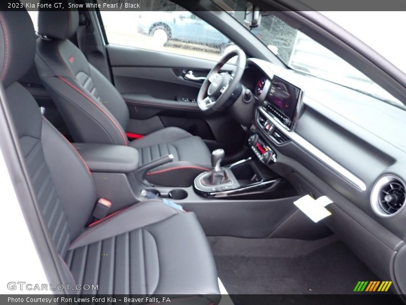 Snow White Pearl / Black 2023 Kia Forte GT