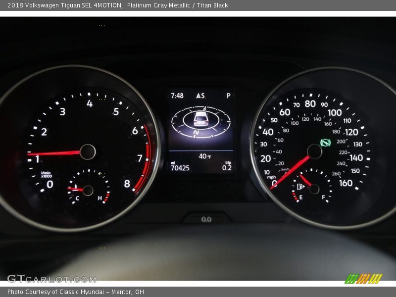 Platinum Gray Metallic / Titan Black 2018 Volkswagen Tiguan SEL 4MOTION