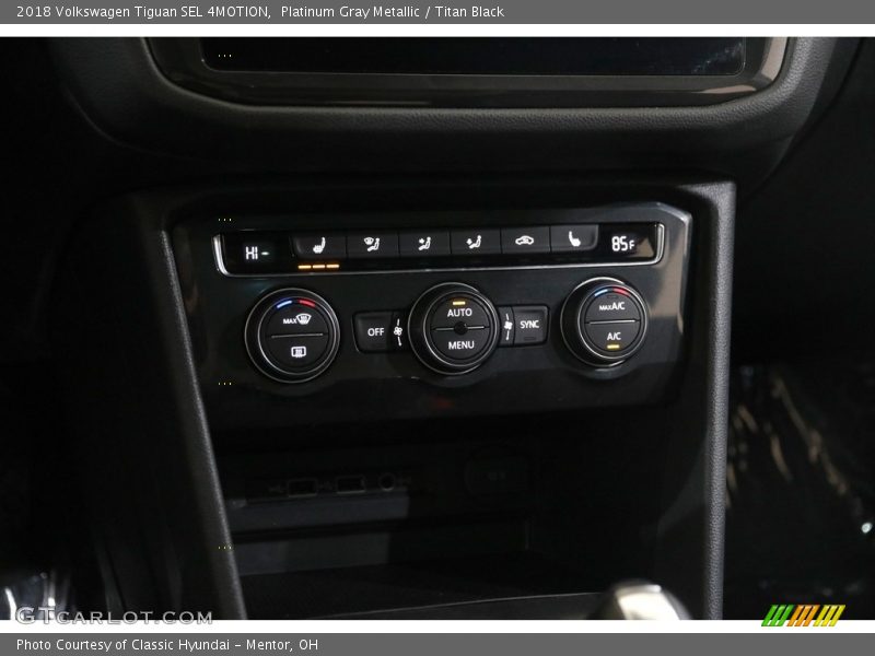 Platinum Gray Metallic / Titan Black 2018 Volkswagen Tiguan SEL 4MOTION