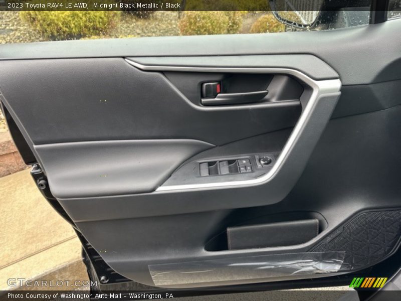 Midnight Black Metallic / Black 2023 Toyota RAV4 LE AWD