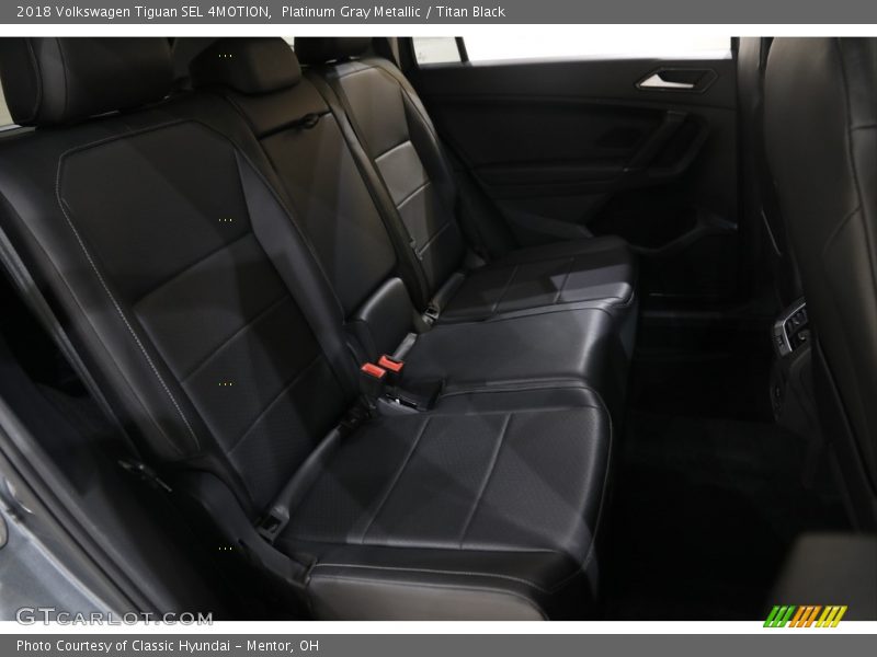 Platinum Gray Metallic / Titan Black 2018 Volkswagen Tiguan SEL 4MOTION