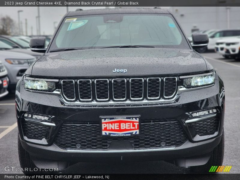 Diamond Black Crystal Pearl / Global Black 2023 Jeep Grand Cherokee 4XE
