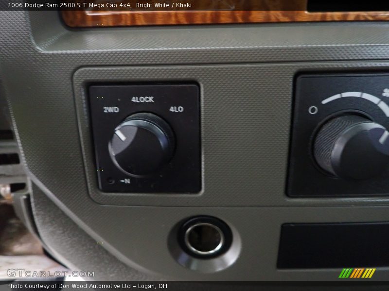 Bright White / Khaki 2006 Dodge Ram 2500 SLT Mega Cab 4x4