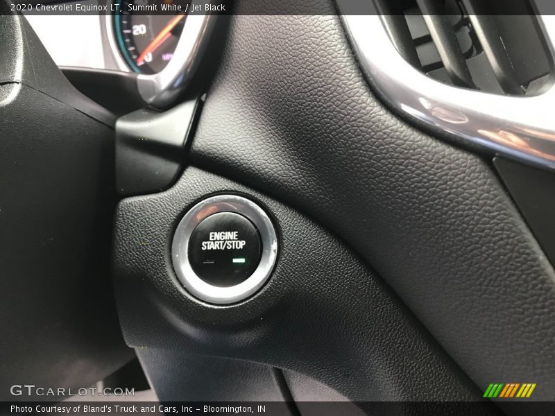 Summit White / Jet Black 2020 Chevrolet Equinox LT