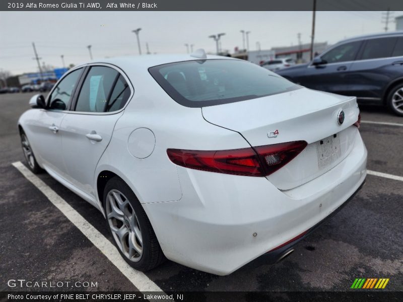 Alfa White / Black 2019 Alfa Romeo Giulia Ti AWD
