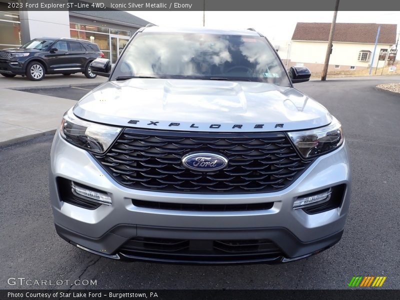 Iconic Silver Metallic / Ebony 2023 Ford Explorer ST-Line 4WD