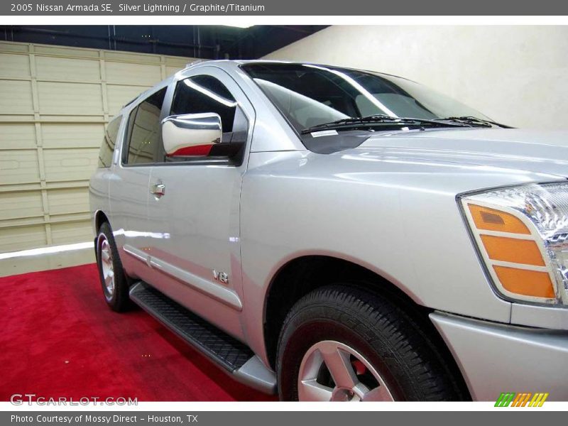 Silver Lightning / Graphite/Titanium 2005 Nissan Armada SE