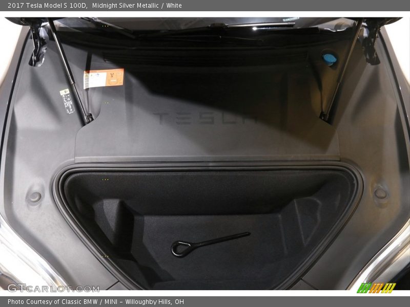  2017 Model S 100D Trunk