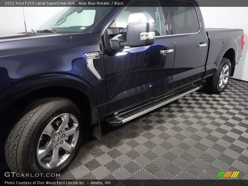 Atlas Blue Metallic / Black 2022 Ford F150 Lariat SuperCrew 4x4