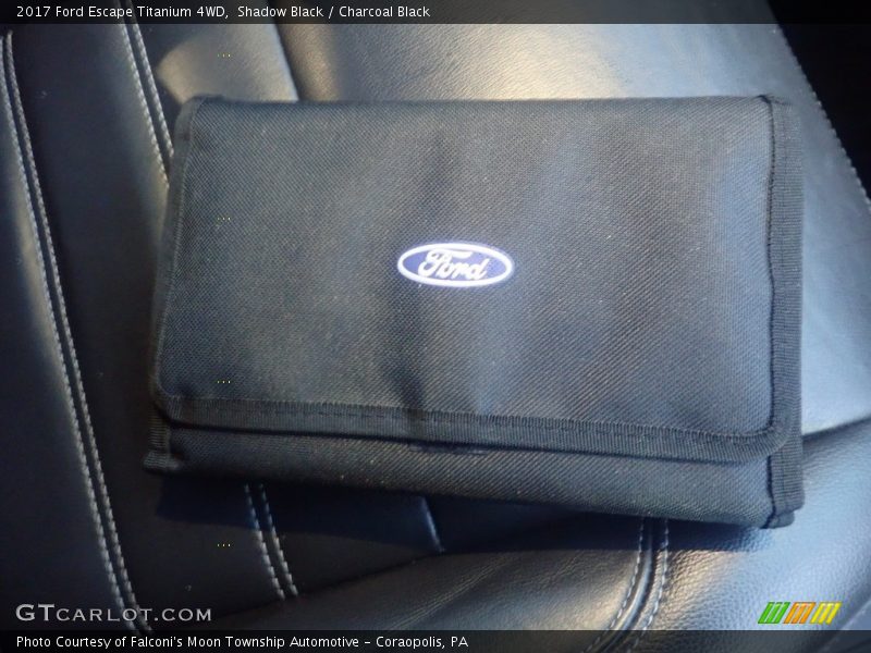 Shadow Black / Charcoal Black 2017 Ford Escape Titanium 4WD