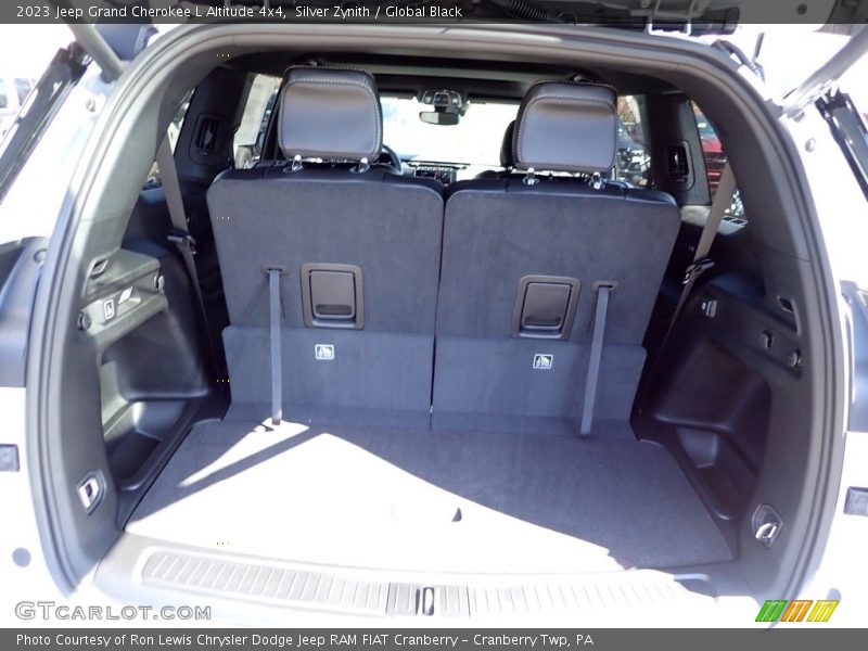 Silver Zynith / Global Black 2023 Jeep Grand Cherokee L Altitude 4x4