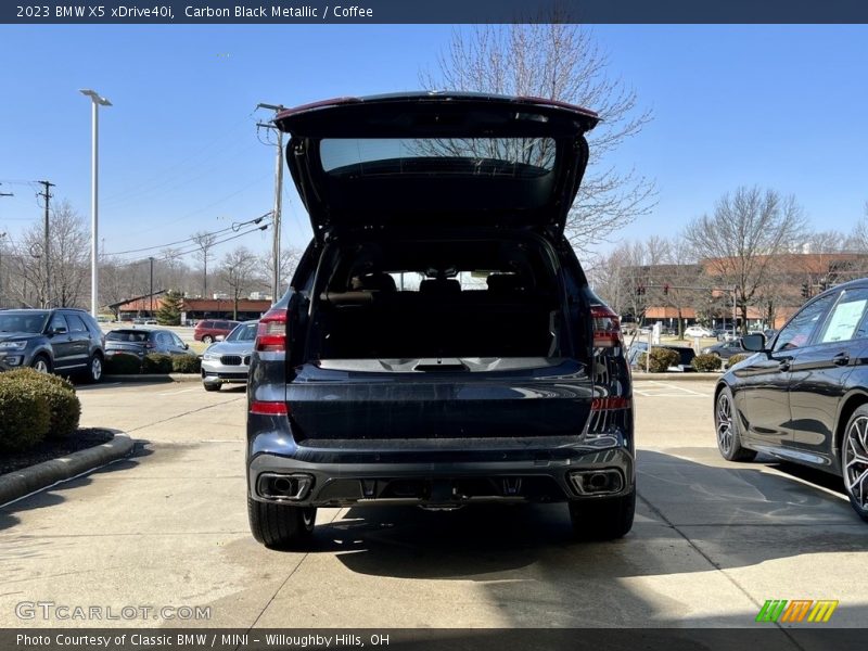 Carbon Black Metallic / Coffee 2023 BMW X5 xDrive40i