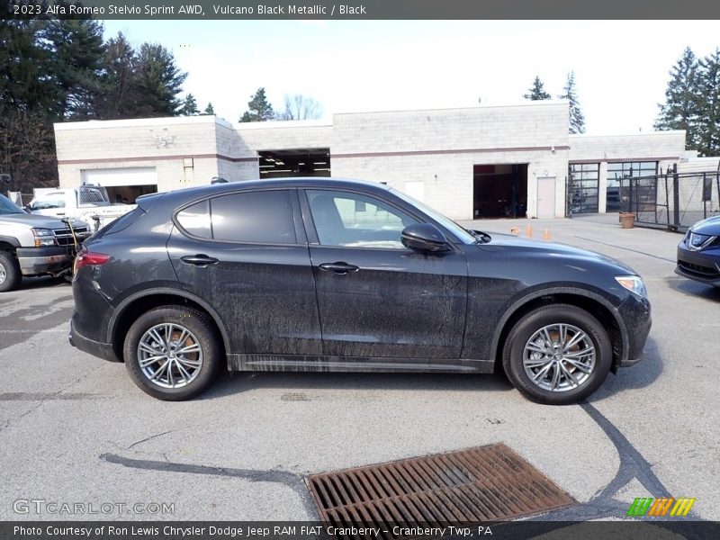 Vulcano Black Metallic / Black 2023 Alfa Romeo Stelvio Sprint AWD
