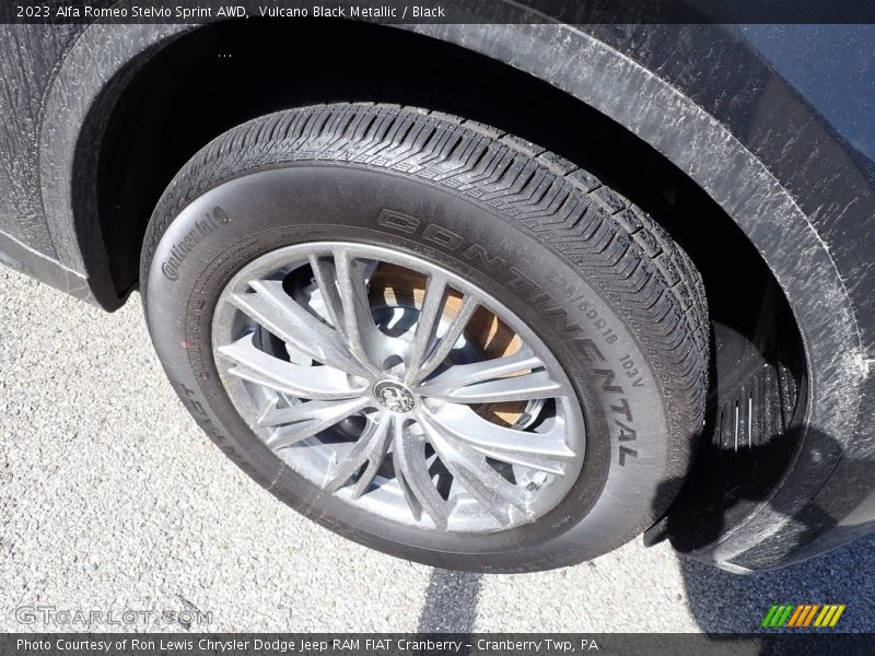 Vulcano Black Metallic / Black 2023 Alfa Romeo Stelvio Sprint AWD