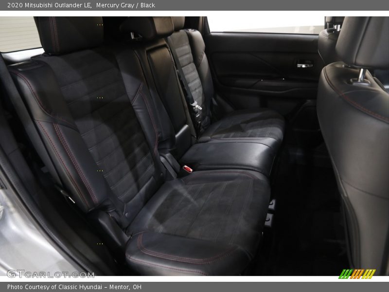 Mercury Gray / Black 2020 Mitsubishi Outlander LE