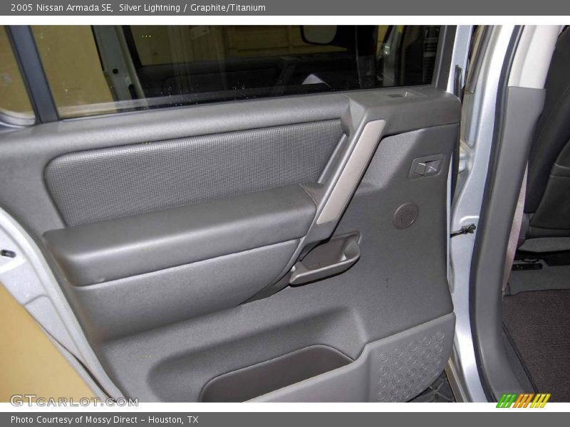 Silver Lightning / Graphite/Titanium 2005 Nissan Armada SE
