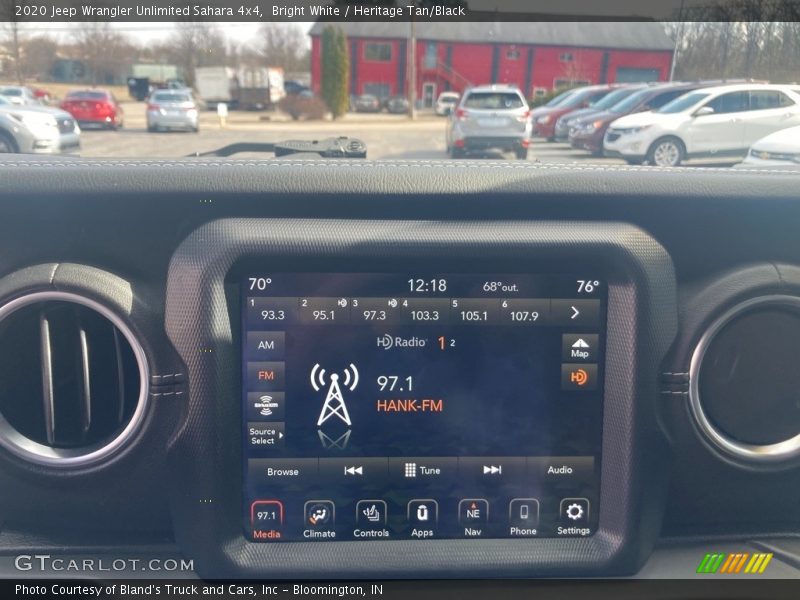 Bright White / Heritage Tan/Black 2020 Jeep Wrangler Unlimited Sahara 4x4