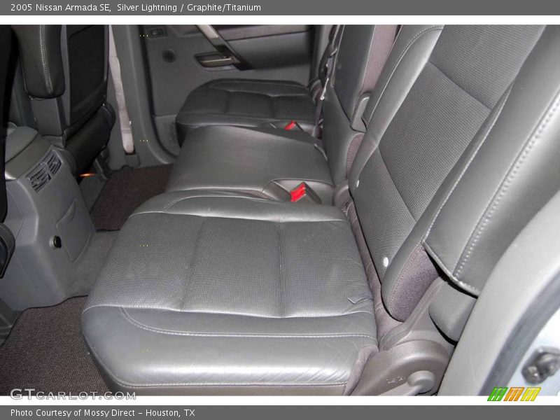 Silver Lightning / Graphite/Titanium 2005 Nissan Armada SE